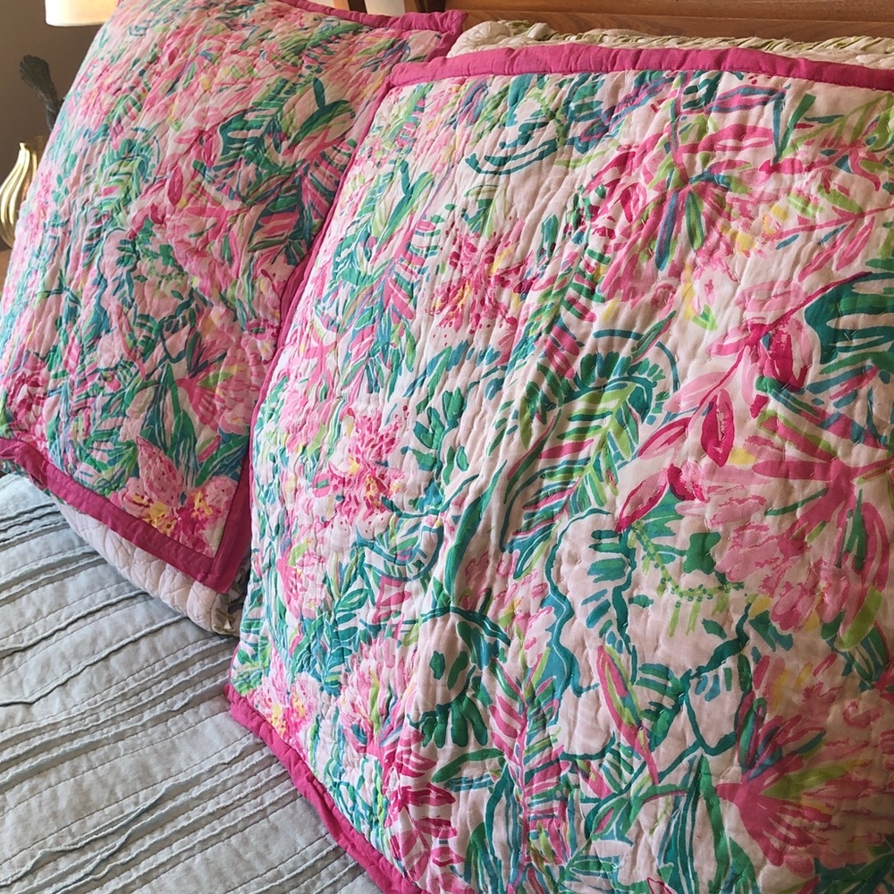 Lilly Pulitzer x Pottery Barn Lilly of the Jungle Reversible Shams x2